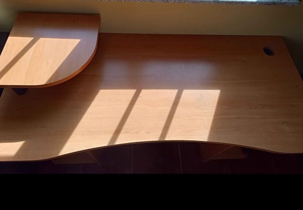 Secretária para escritório