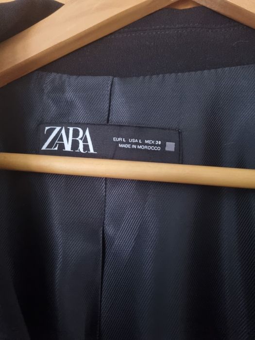 Blazer zara preto com botões jóia