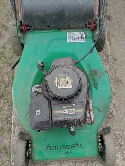 Sprzedam kosiarkę spalinową