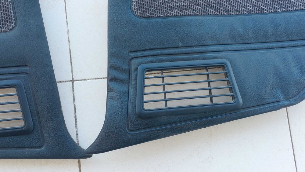 Peugeot 205 XS DTurbo Quartelas Forras Porta Traseiras 3 Portas