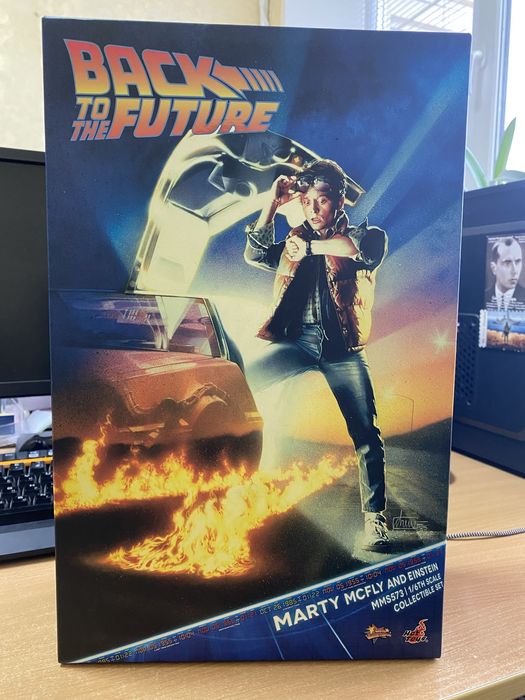 Фігурка 1/6 Hot Toys MMS573 BACK TO THE FUTURE Marty Mcfly No