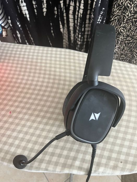 Auscultadores gaming com fio Play Contact 4.7 RGB