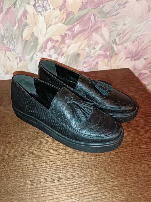 Туфли лоферы женские весна