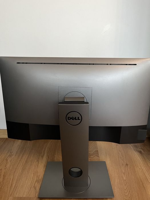 Monitor DELL U2518D