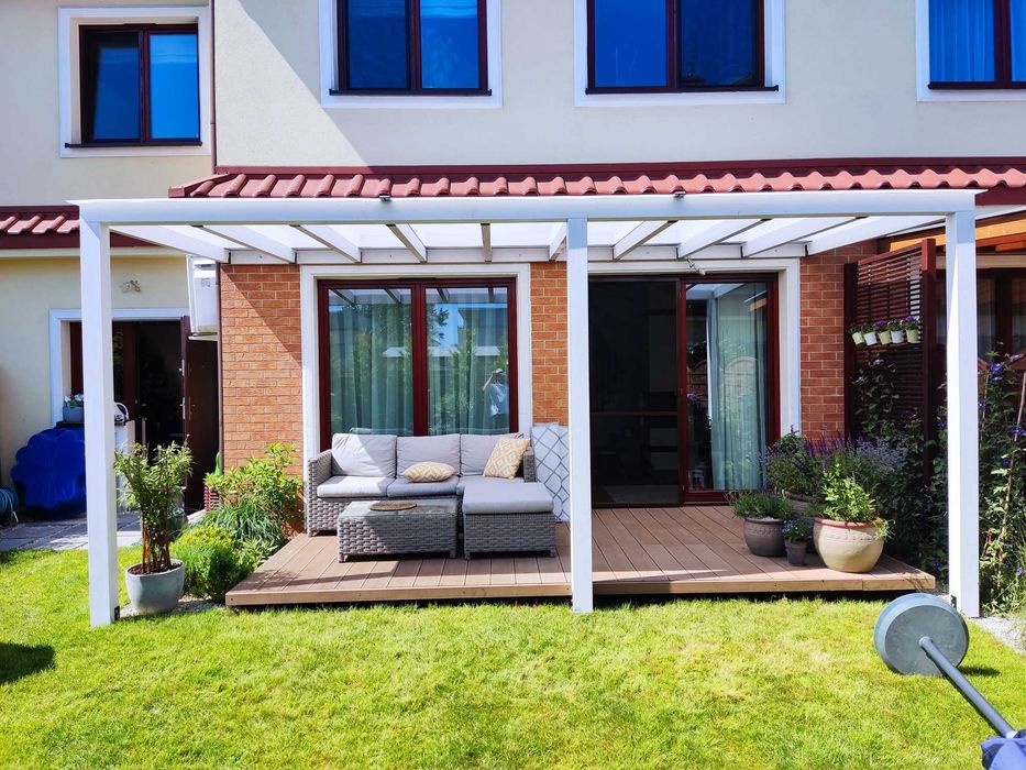 nowoczesna zabudowa tarasu, balkonu | premium | terminowo | poliwęglan | zadaszenie | pergola | altanka | ścianki | osłona | konstrukcja drewniana