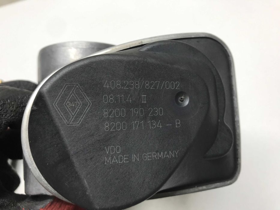 Дросельна заслонка Renault Fluence. Scenic. Megane - 1.6 16V