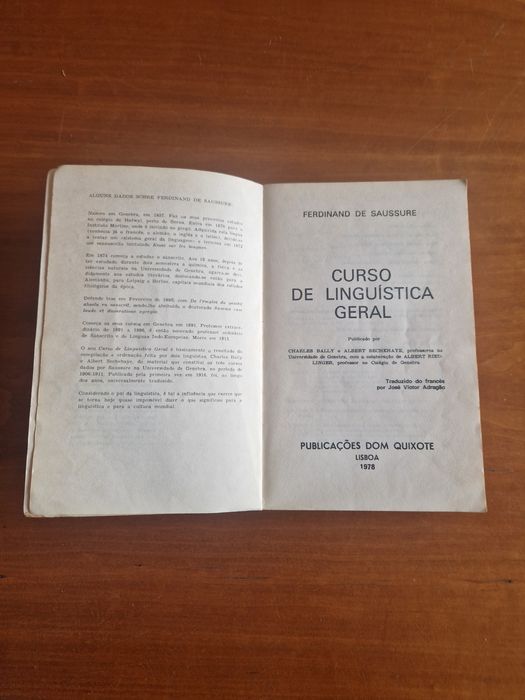 Livro "Curso de Linguística Geral", de Ferdinand de Saussure,  1978.