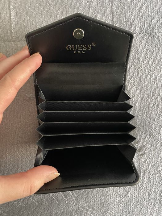 Porta cartoes Guess