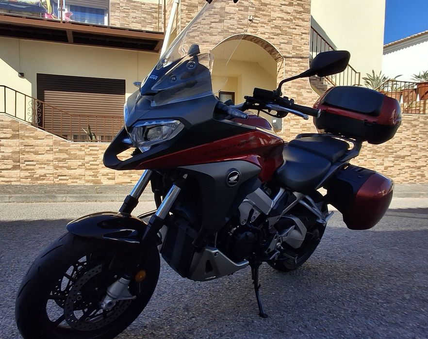Honda VFR Crossrunner 800x