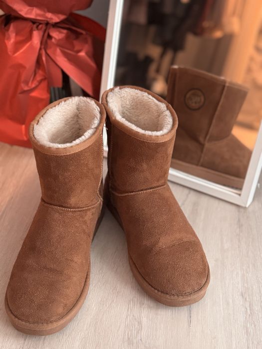 Sprzedam zimowe buty O’Neill po typu UGG w rozmiarze 40