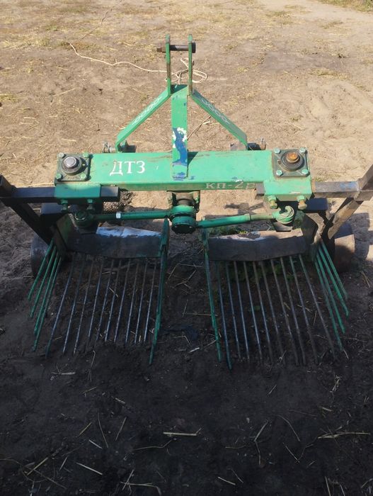 Продам картопле копалку