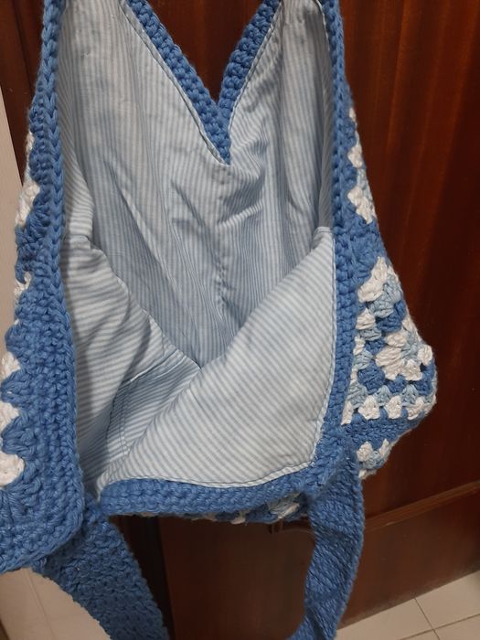 Saco em fio rústico, feito à mão