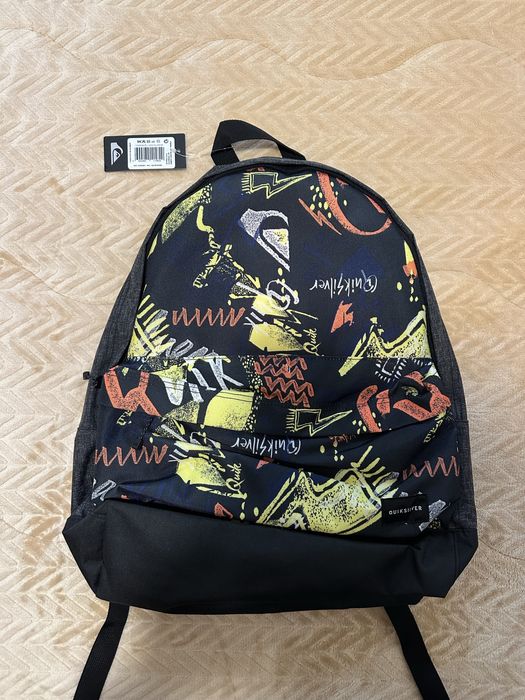 Mochila quicksilver nova com etiqueta