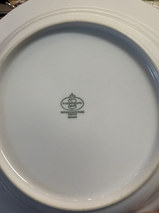 Serwis TIRSCHENREUTH HUTSCHENREUTHER obiadowy elegancki wzór 110