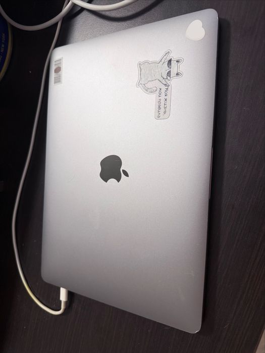 Macbook pro 2016 (один власник, все робоче)