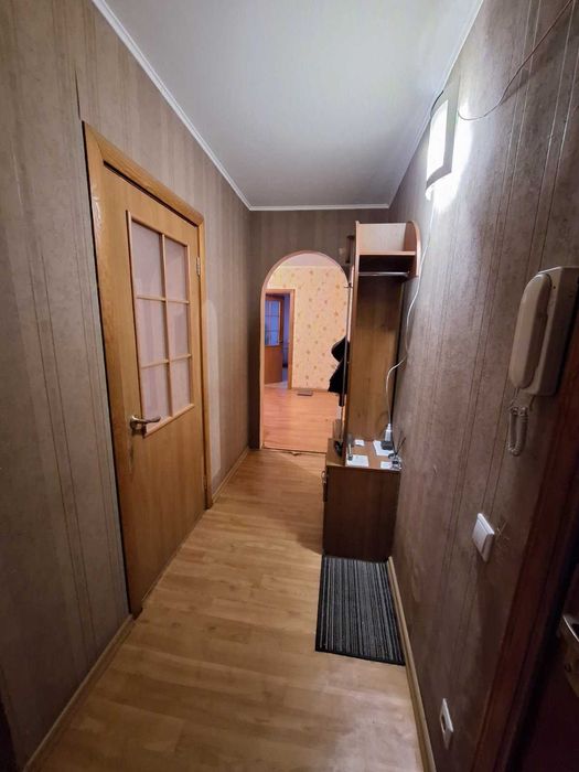 Продам 4 кімнатну квартиру.