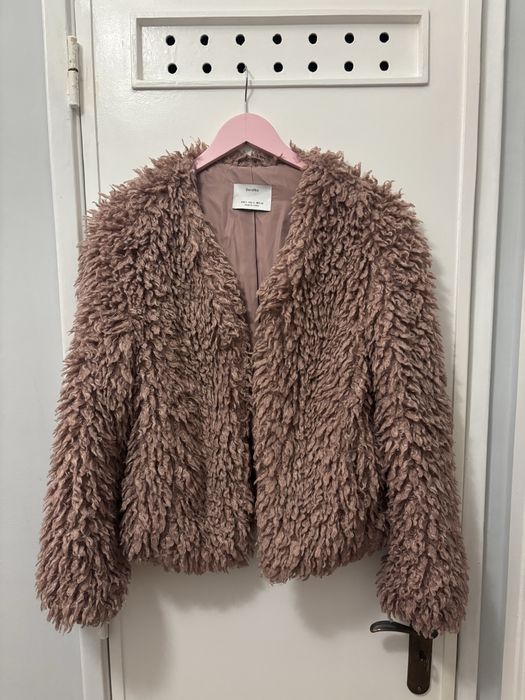 Casaco cor de rosa velho