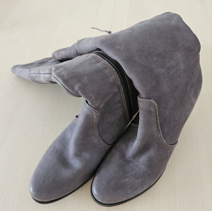 Buty damskie, kozaki z  długa cholewką; 38; Tamaris; caffe latte, beż