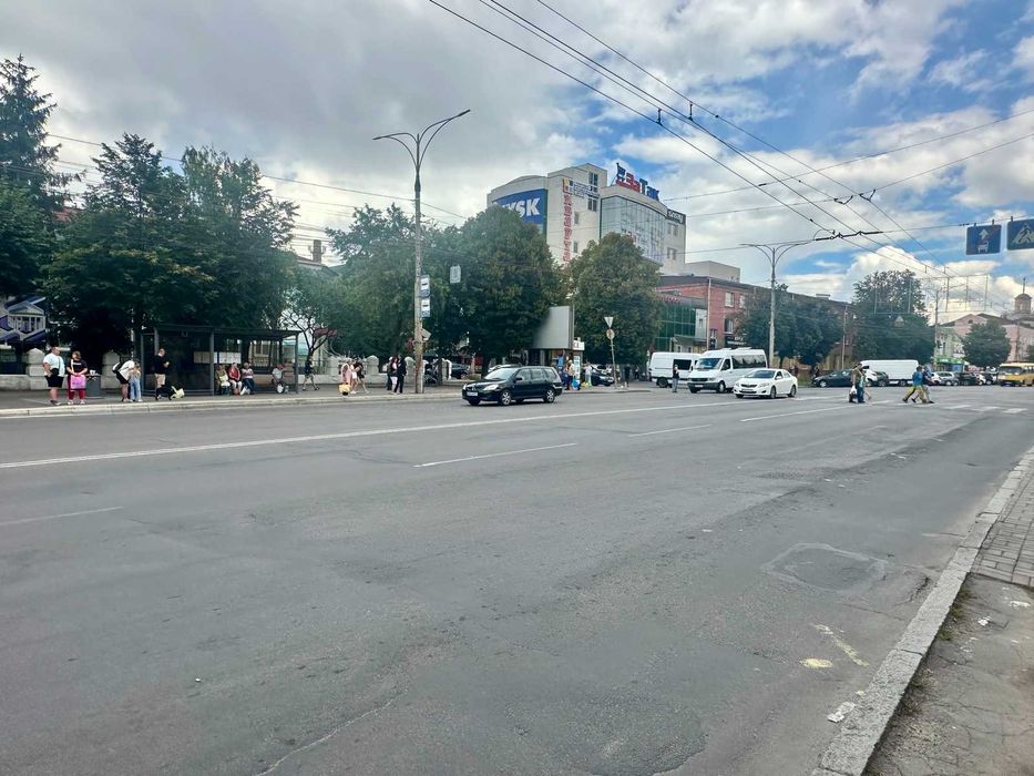 Оренда приміщення на Ближньому Замості