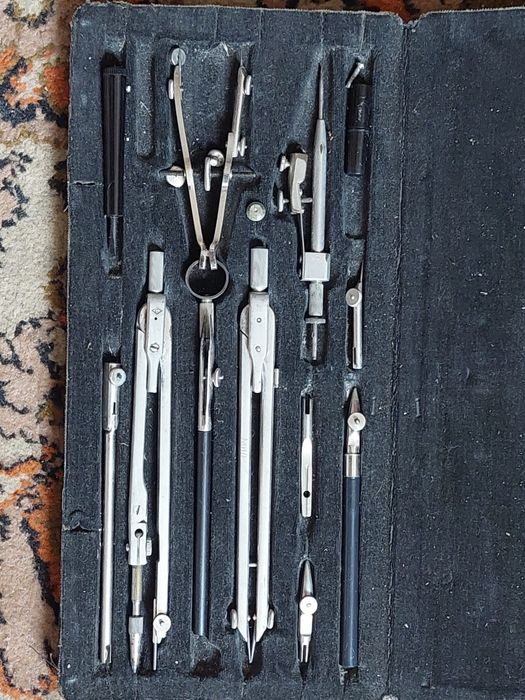 Готовальни НЧК 14 2 и У14 полные наборы