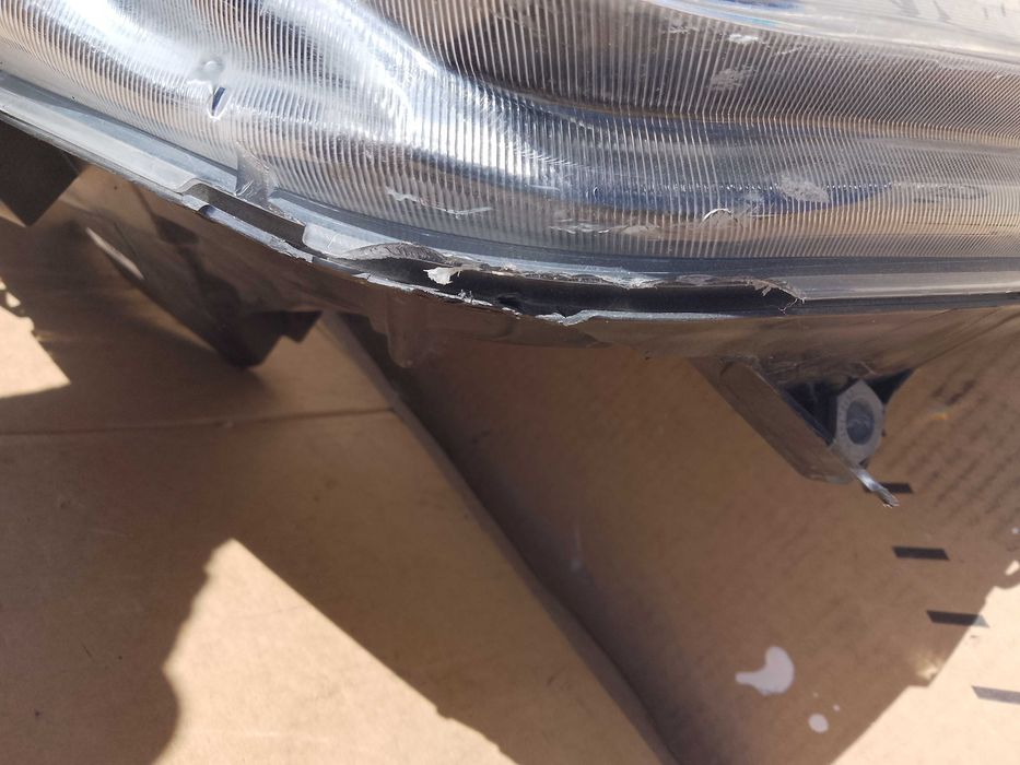 IVECO DAILY 14- lampa  LED prawy przód