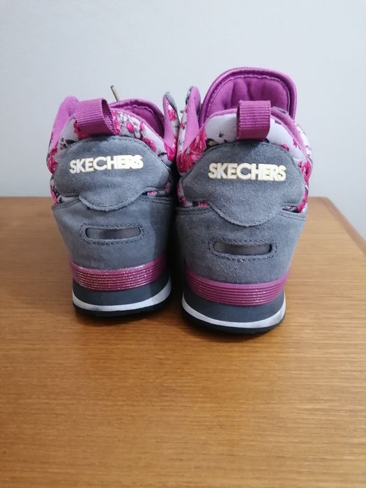 Skechers em muito bom estado