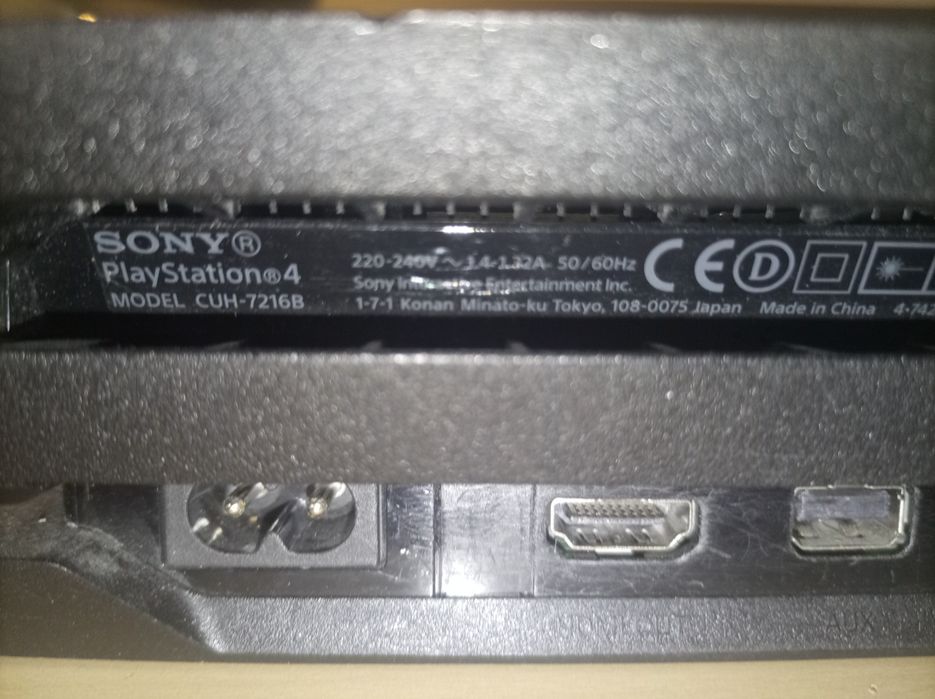 Konsola PS4 pro 1tb - gotowa do gry, wpinasz i grasz