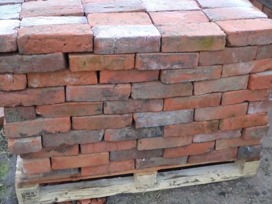 Stara cegła z rozbiórki czerwona poniemiecka 25x12x6,5cm