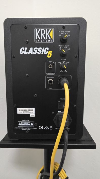 Monitores de estudio Krk Classic 5