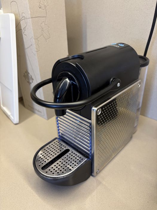 Nespresso Delonghi Pixie