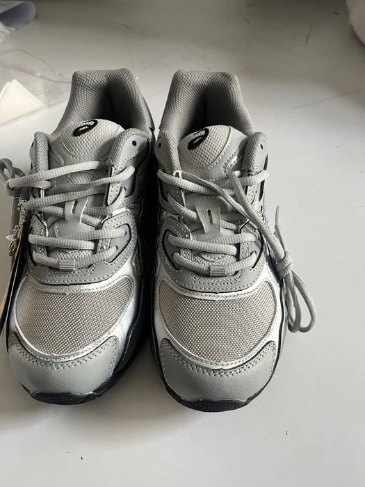 Asics - Gel Nyc Cinza e Preto