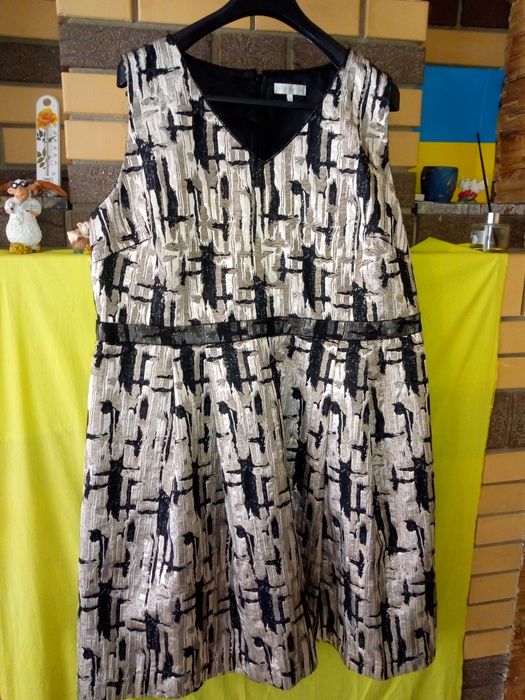 Плаття  великого розміру