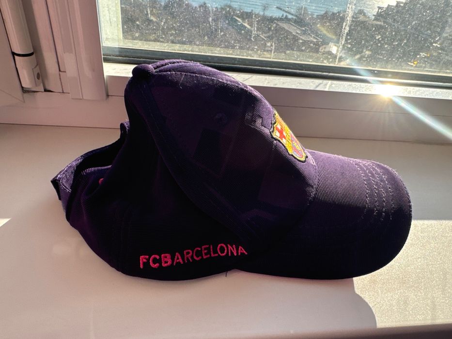 Кепка FCBARCELONA новая 550 грн