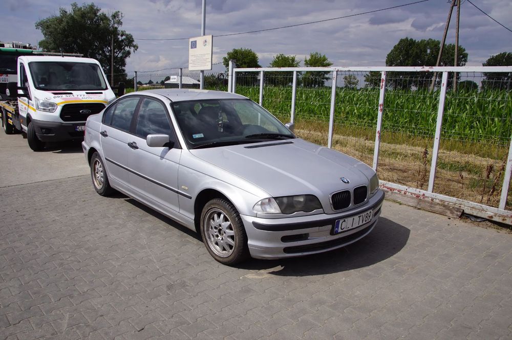 Auto na części - BMW E46 318i 1.9 8V 118 KM M43B19O1 7505600 354 2000R Silnik Skrzynia Drzwi Lusterko Lampa Maska Klapa Szyba Deska Kokpit Sterownik Moduł Fotel