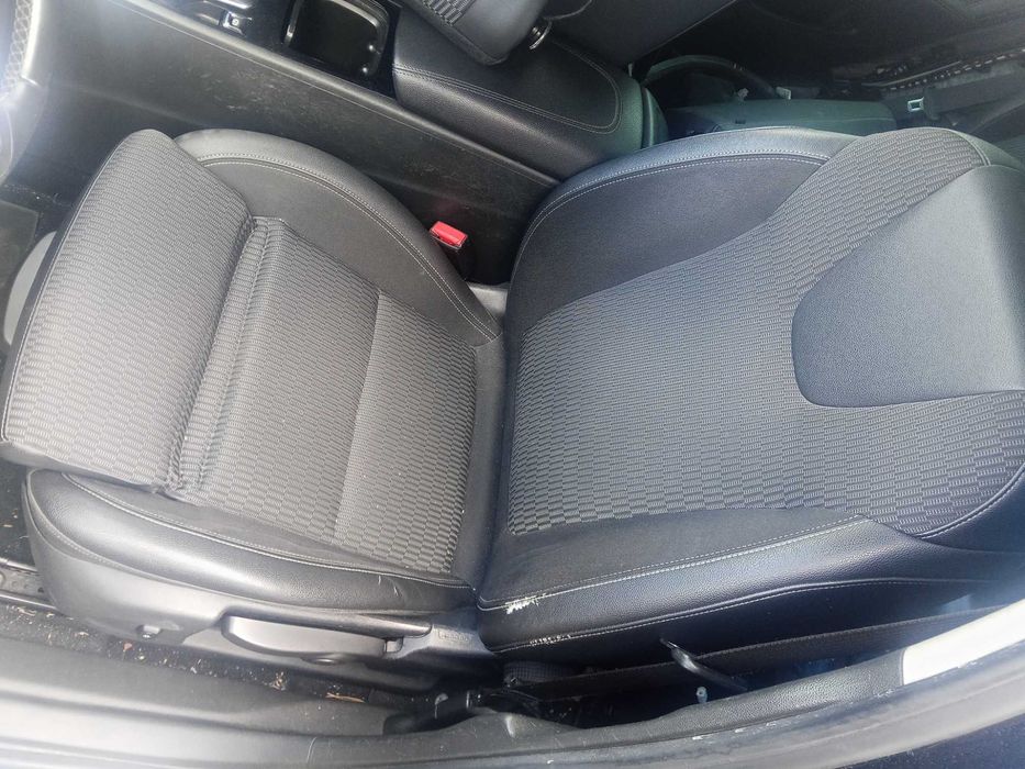 Fotele półskóra Opel Insignia B