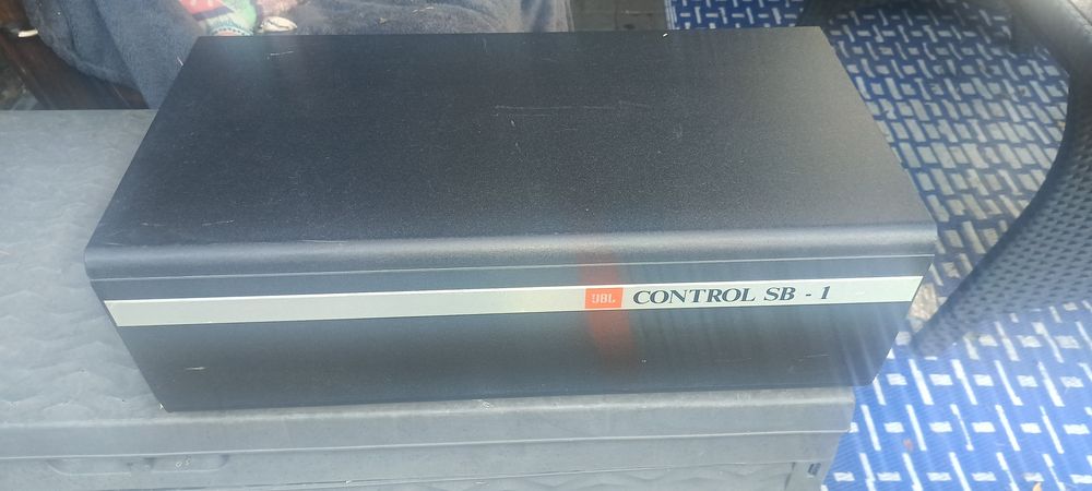 Subwoofer JBL Control sb1