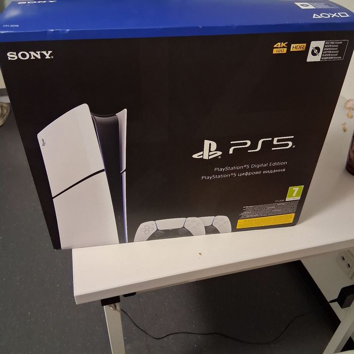 Игровая приставка PlayStation 5 Slim Digital Edition 2 джойстика (CFI-
