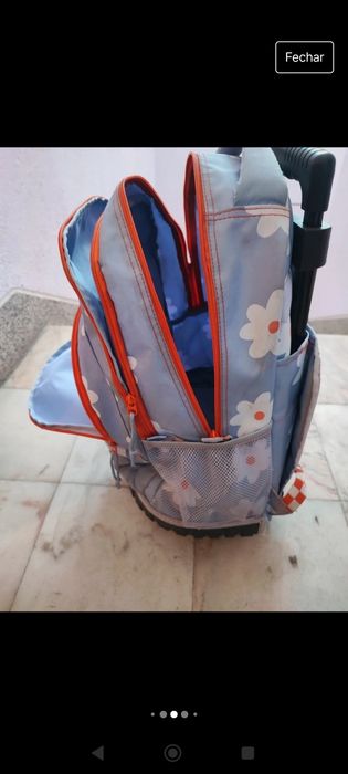 Mochila escolar.