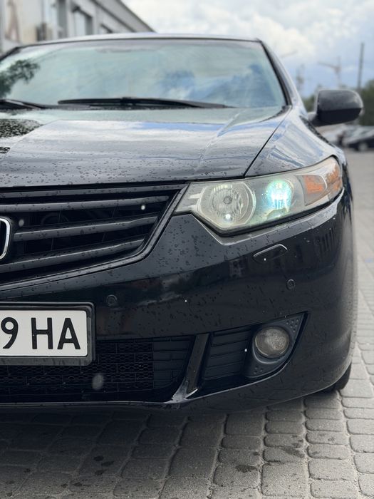 Honda accord 8 2л