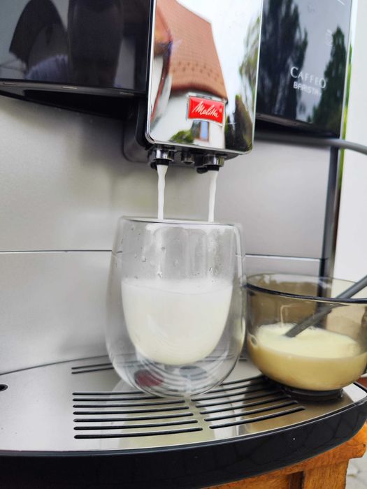 Кавоварка кавомашина Melitta Caffeo Barista T