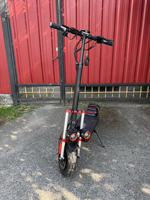 Електросамокат Giant Outlander M11