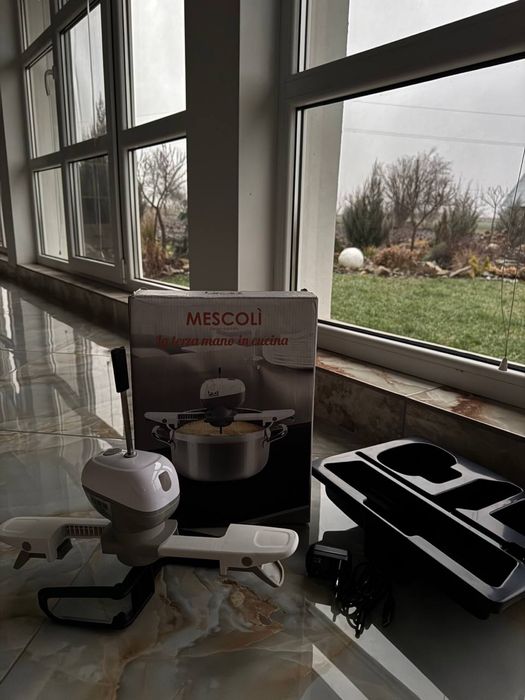 MESCOLI Машинка для перемішки каш,варення,кулеші