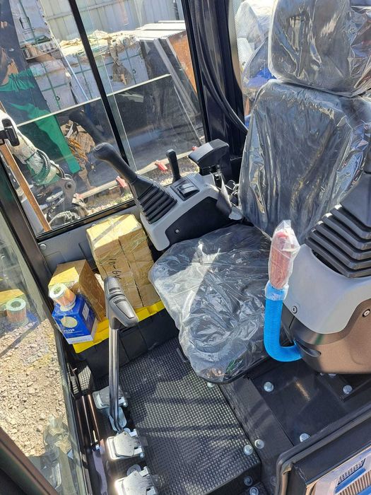 Minikoparka Nuoman NM-18