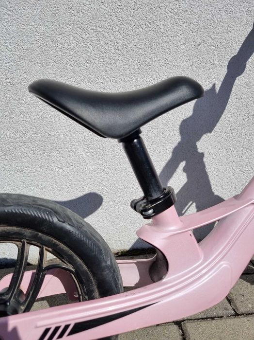 Rower biegowy, biegówka Movino różowy