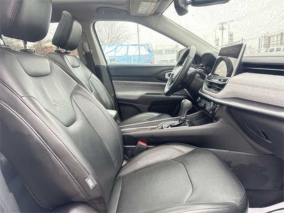 Jeep Compass      2021