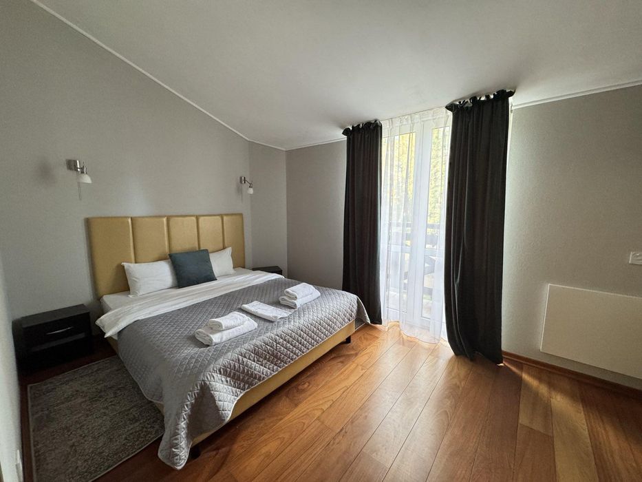 Продам готель 2200м2 в елітному котеджному містечку Северинівка.