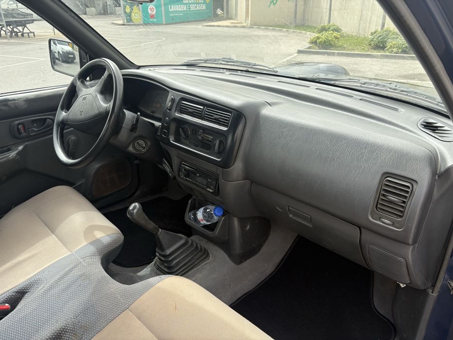 Mitsubishi L200 poucos kilometros