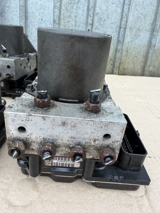 Блок ABS 4x4 на Mercedes-Benz VITO W639.