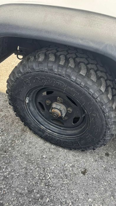 5 Jantes Land Rover Defender com pneus Fedima F Mud 245/75 R16.