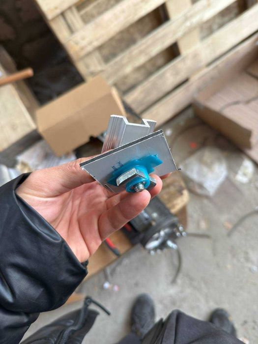 Кріпленя до сонячних панелей, метізи, солярний кабель, профіль, баласт
